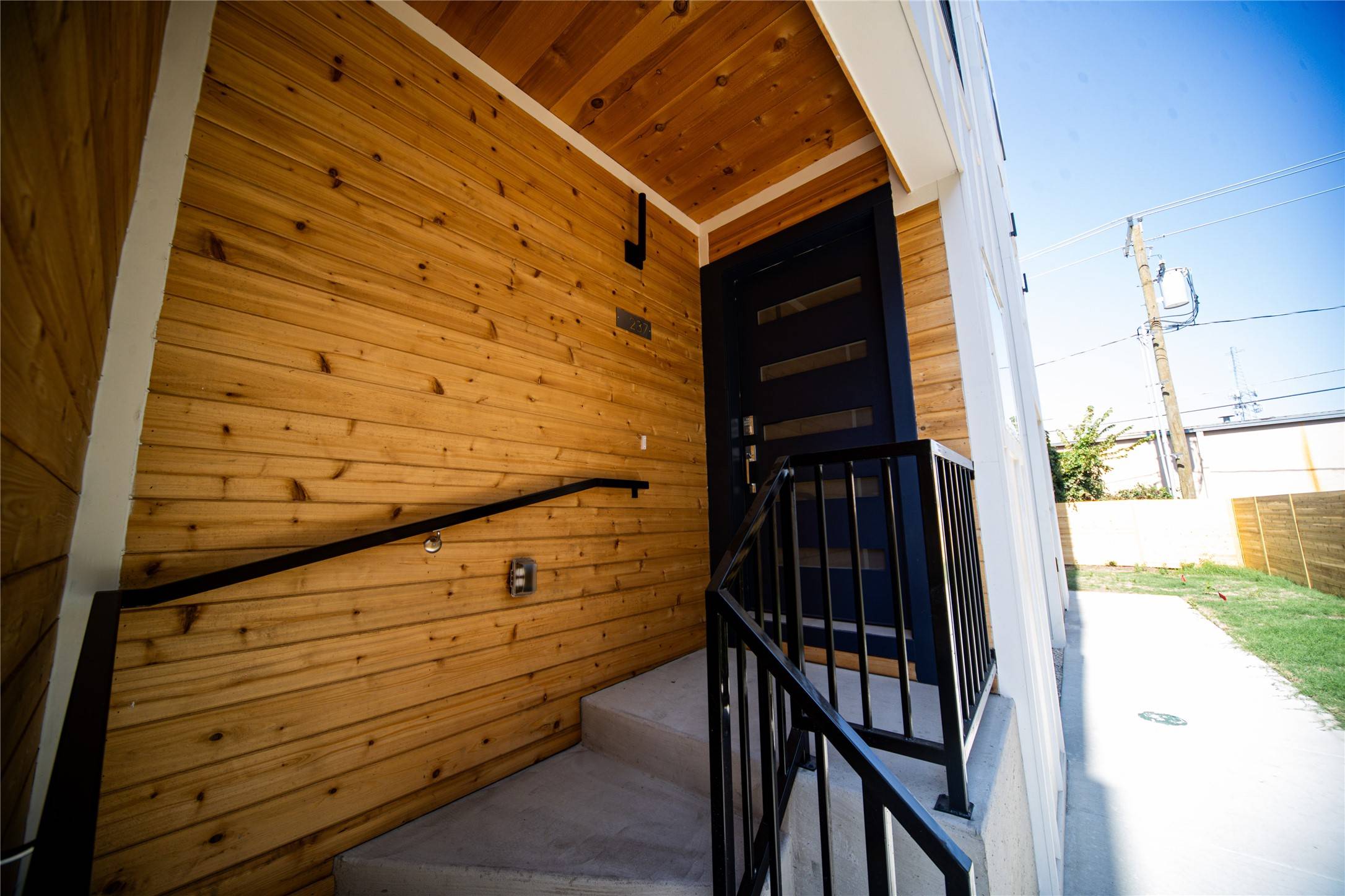 Fort Worth, TX 76107,2804 Weisenberger ST #237