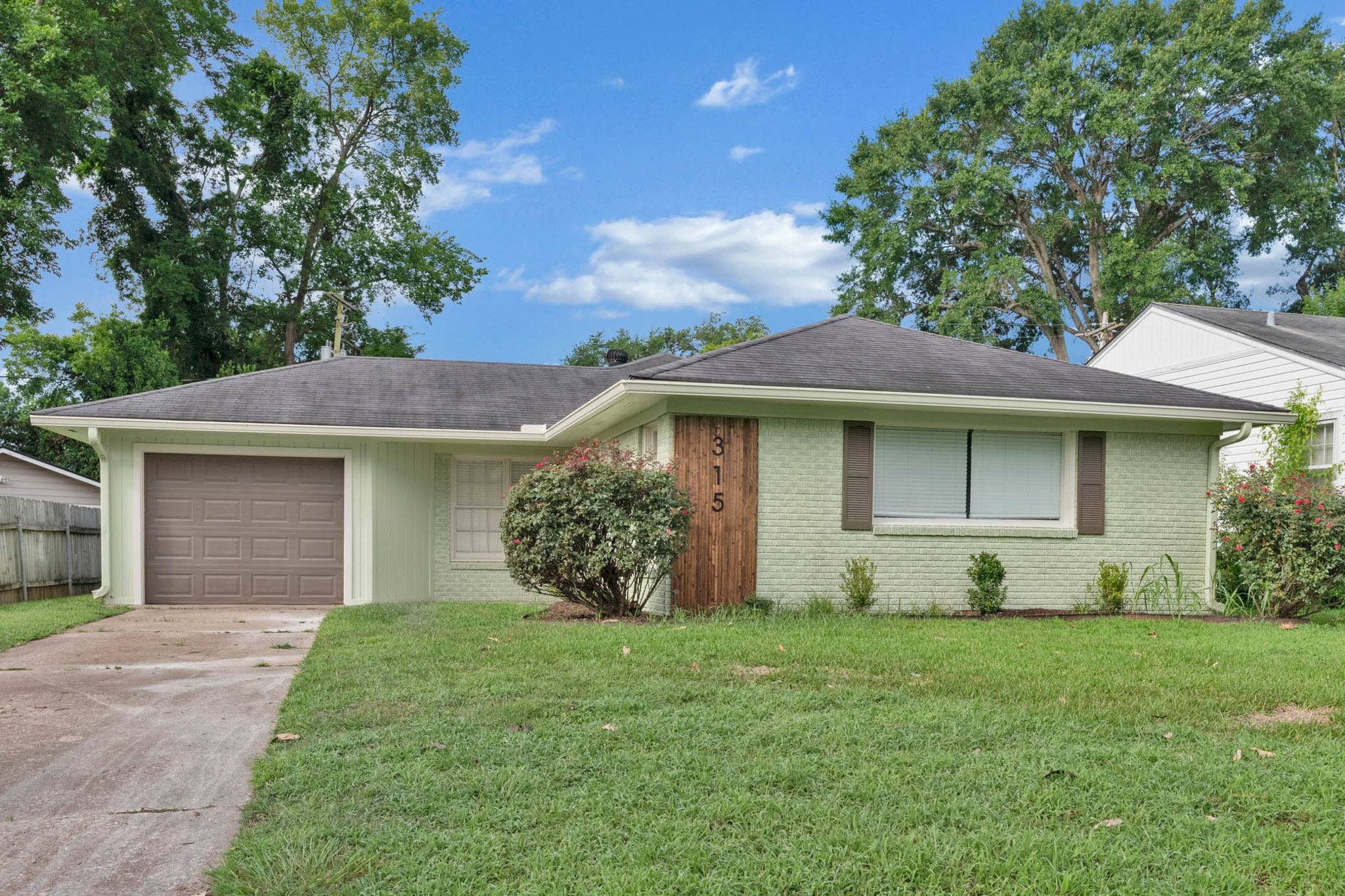Shreveport, LA 71104,315 Ratcliff