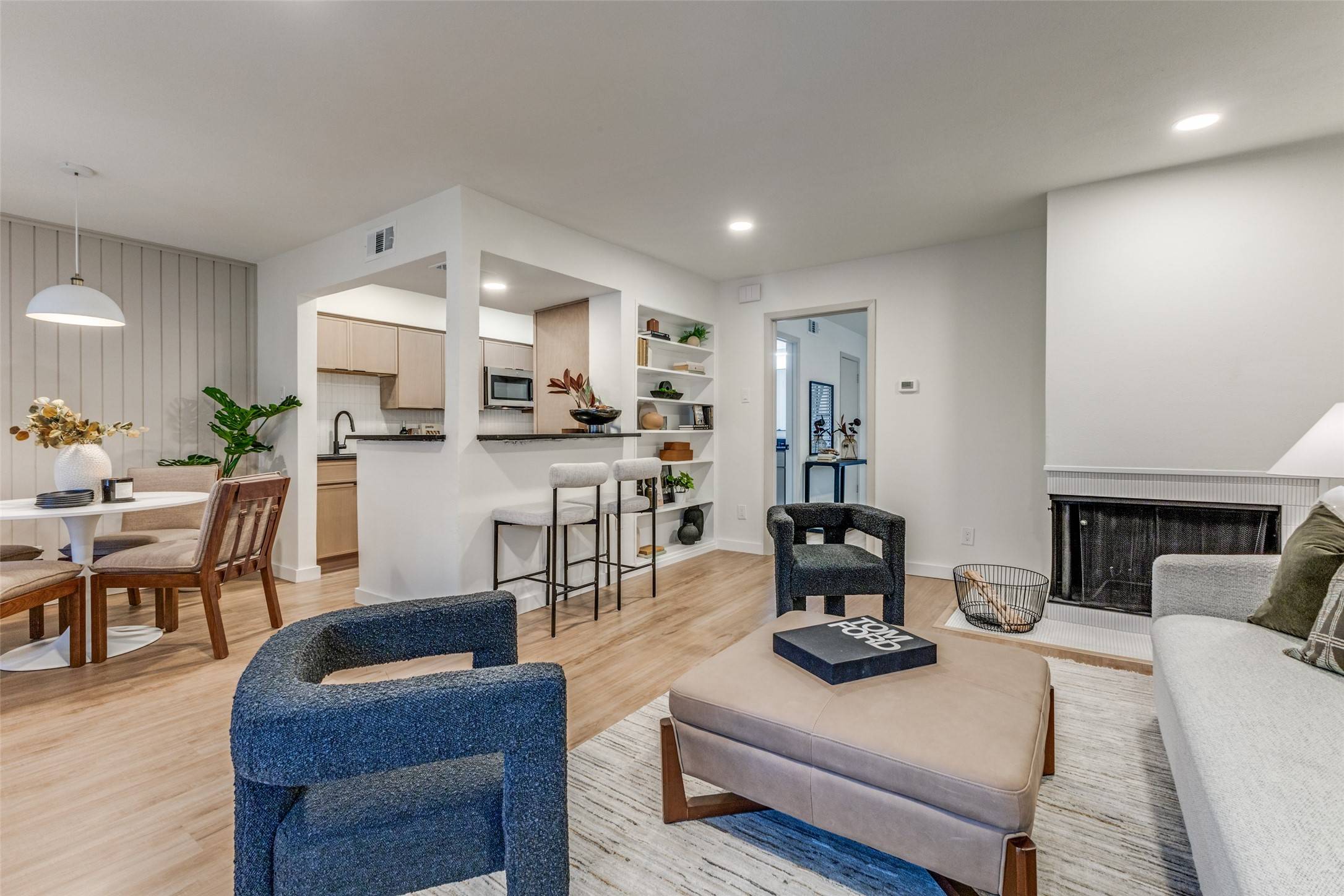 Dallas, TX 75205,4239 Mckinney AVE #202