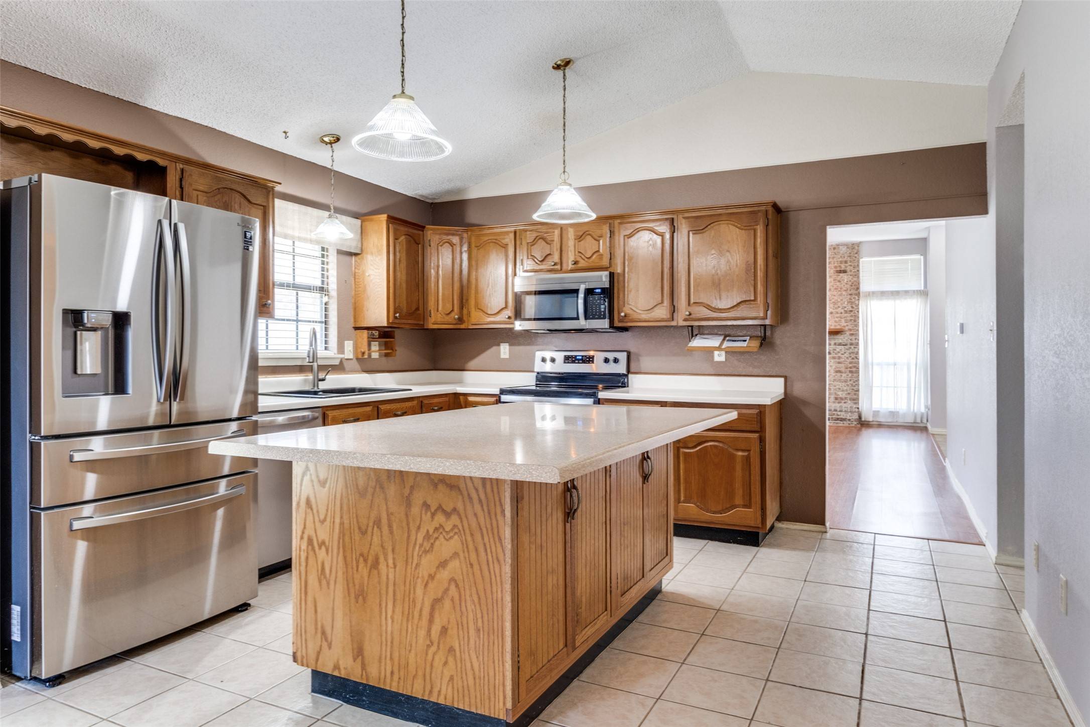 Mesquite, TX 75149,1524 Regent ST