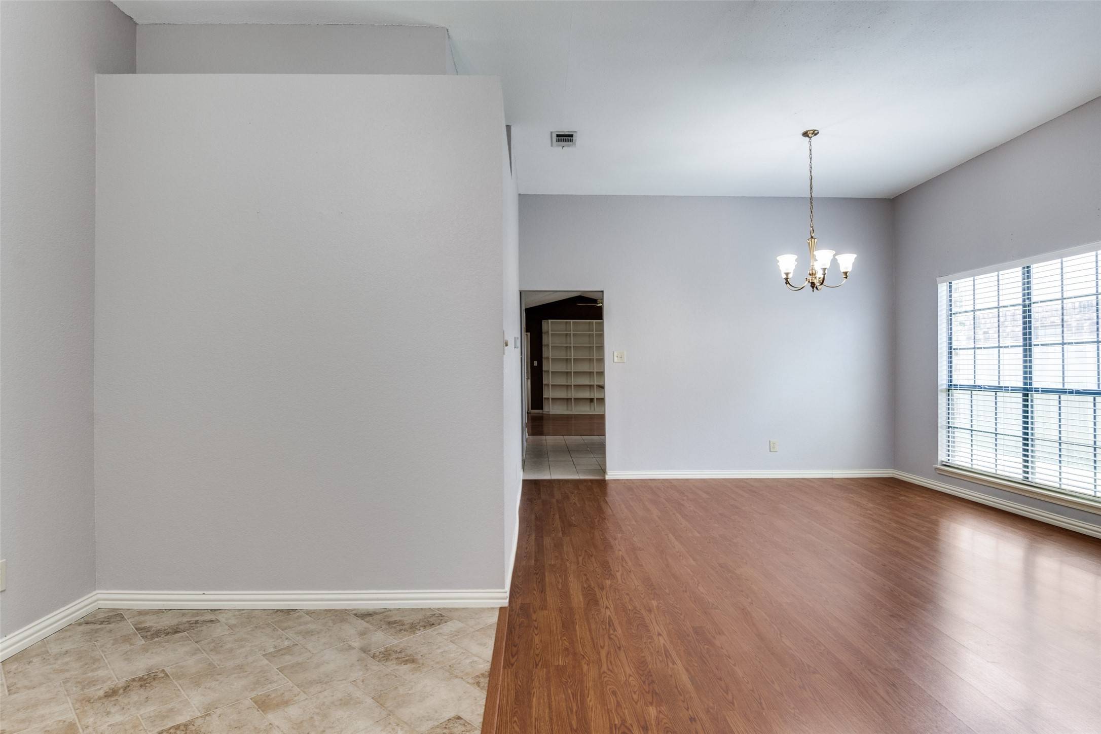 Mesquite, TX 75149,1524 Regent ST