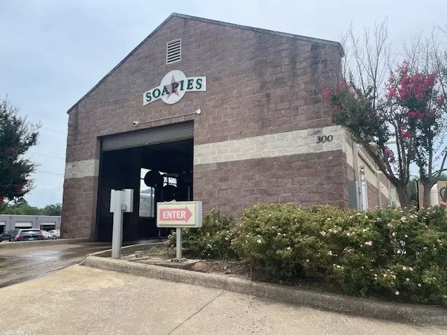 300 E Marshall AVE, Longview, TX 75601