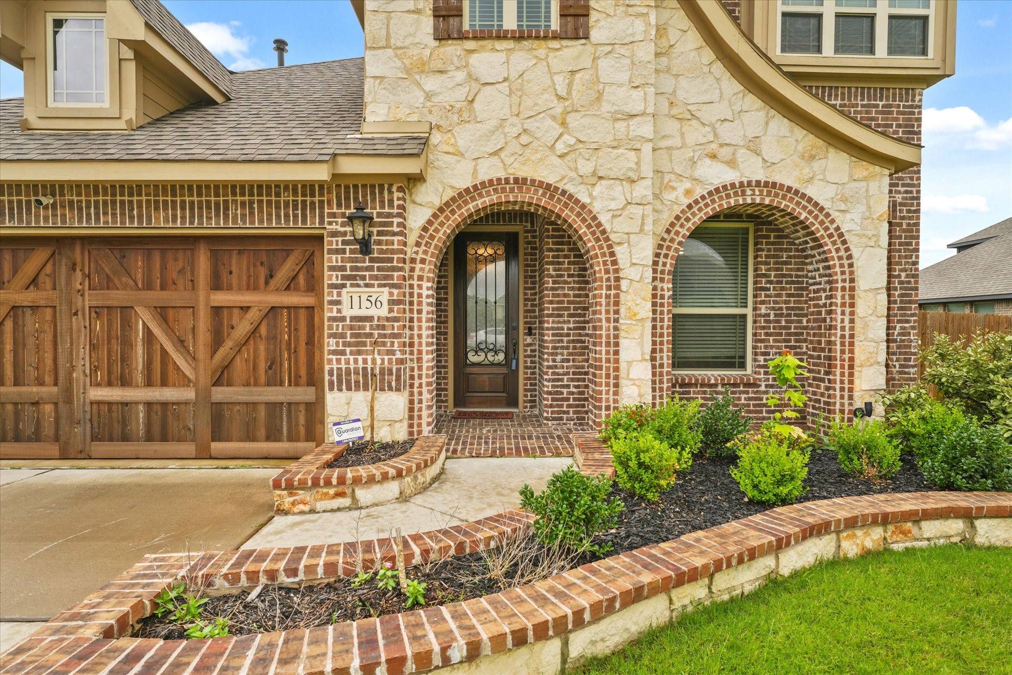 Desoto, TX 75115,1156 Richard Pittmon DR