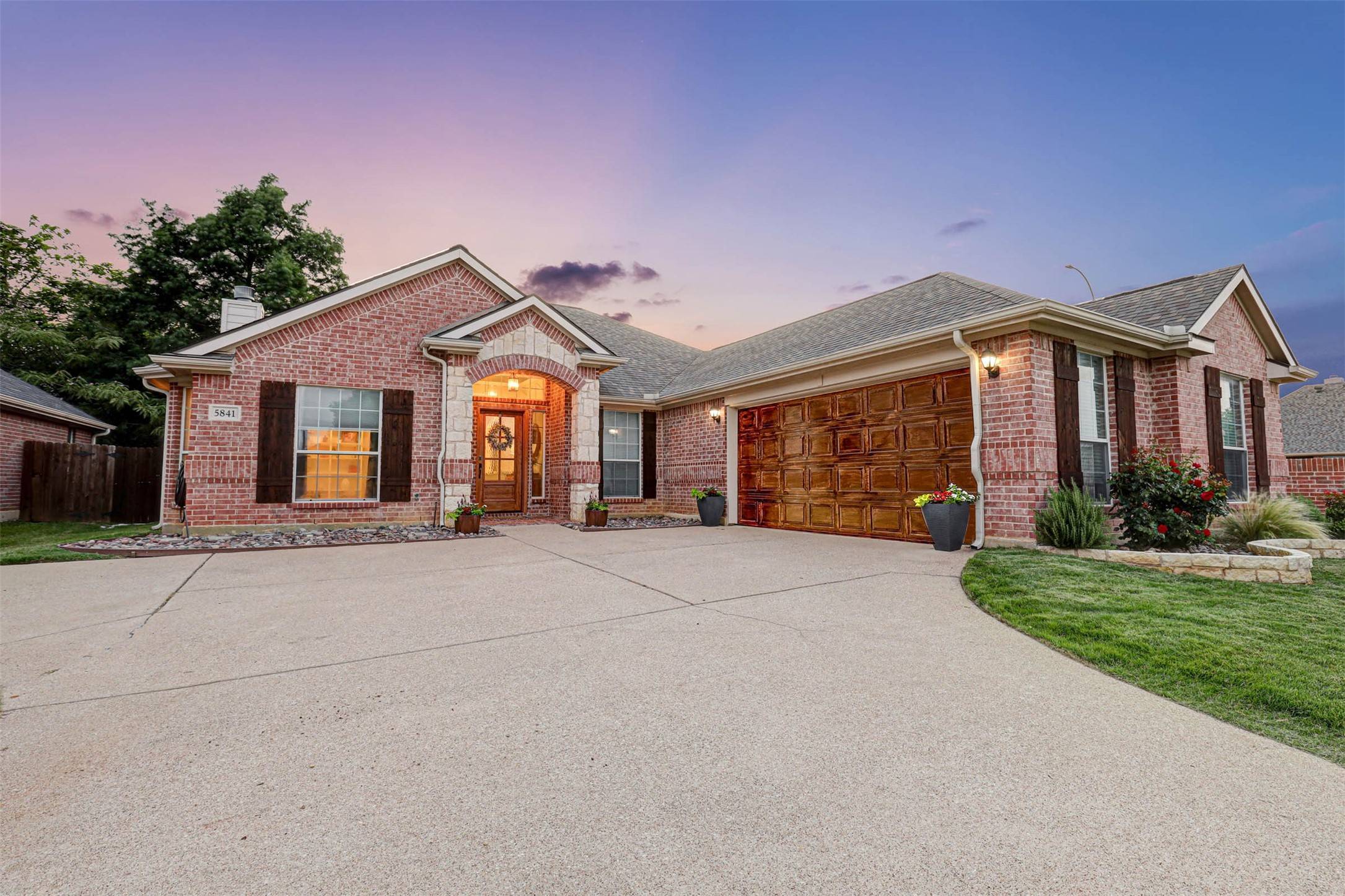 5841 Sugar Maple DR, Fort Worth, TX 76244
