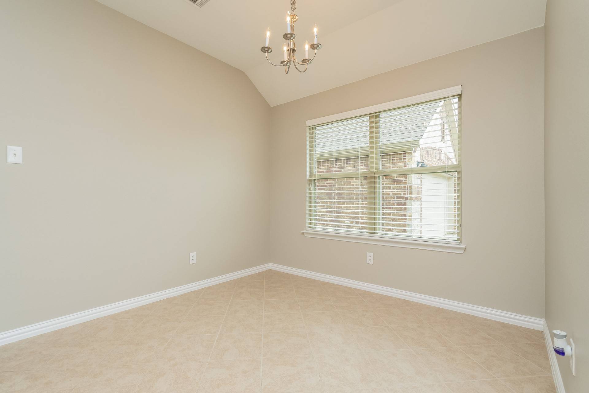 Fate, TX 75189,185 Pleasant Hill LN