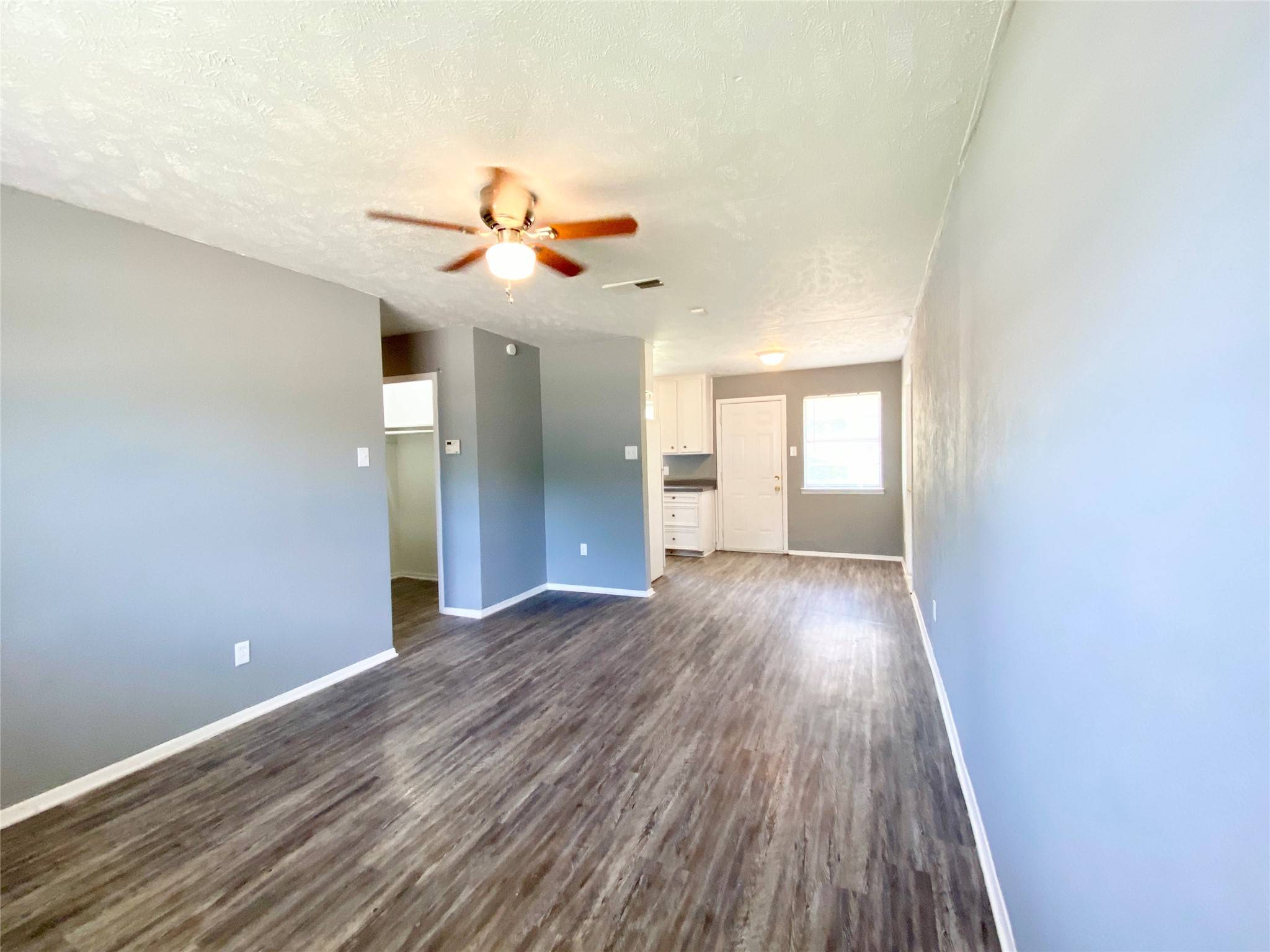 Garland, TX 75040,1010 Cherrywood DR