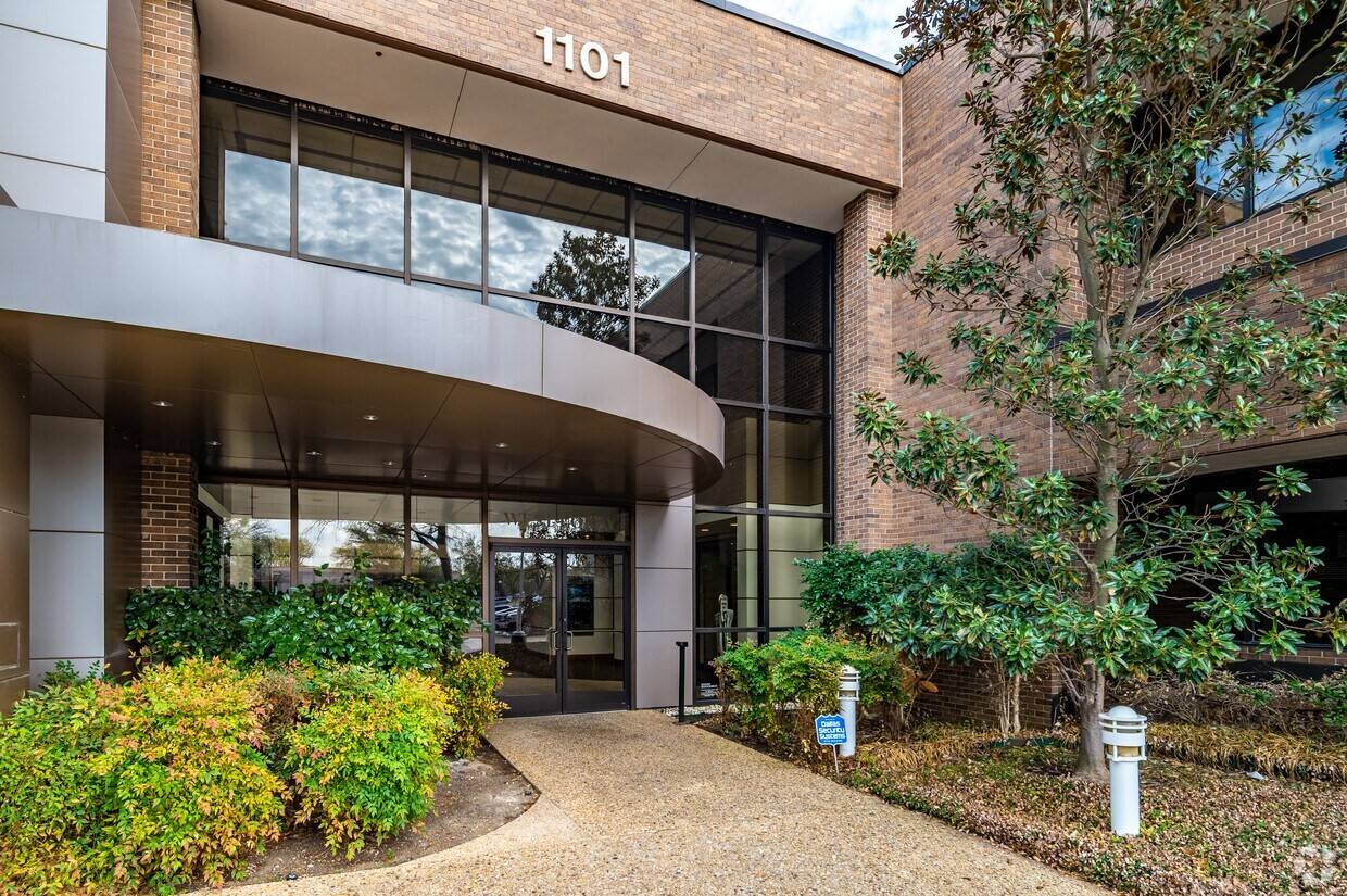 Richardson, TX 75081,1101 E Arapaho RD #203