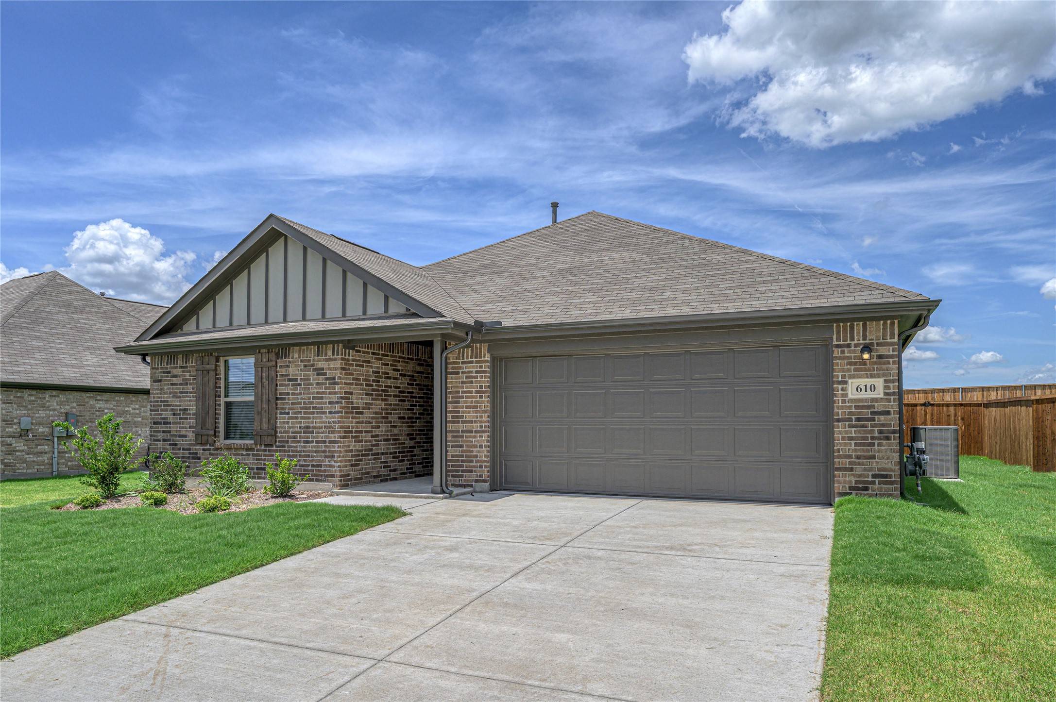 Van Alstyne, TX 75495,610 Ridgewood DR