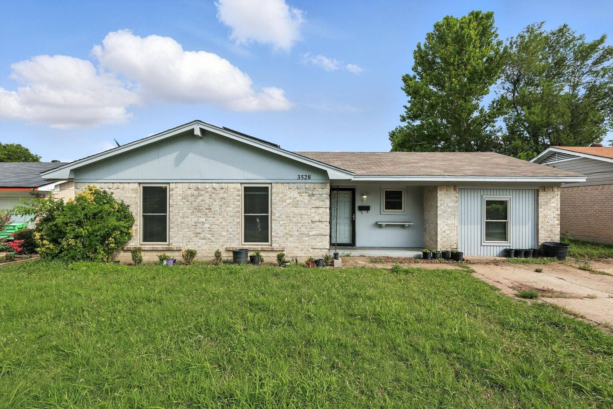 3528 Silverhill DR, Dallas, TX 75241