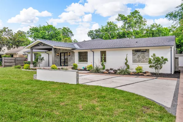 Dallas, TX 75218,9924 Losa DR