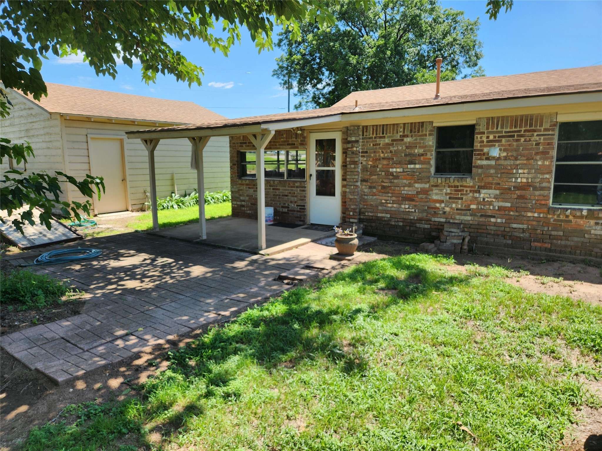 Rhome, TX 76078,3894 E Highway 114