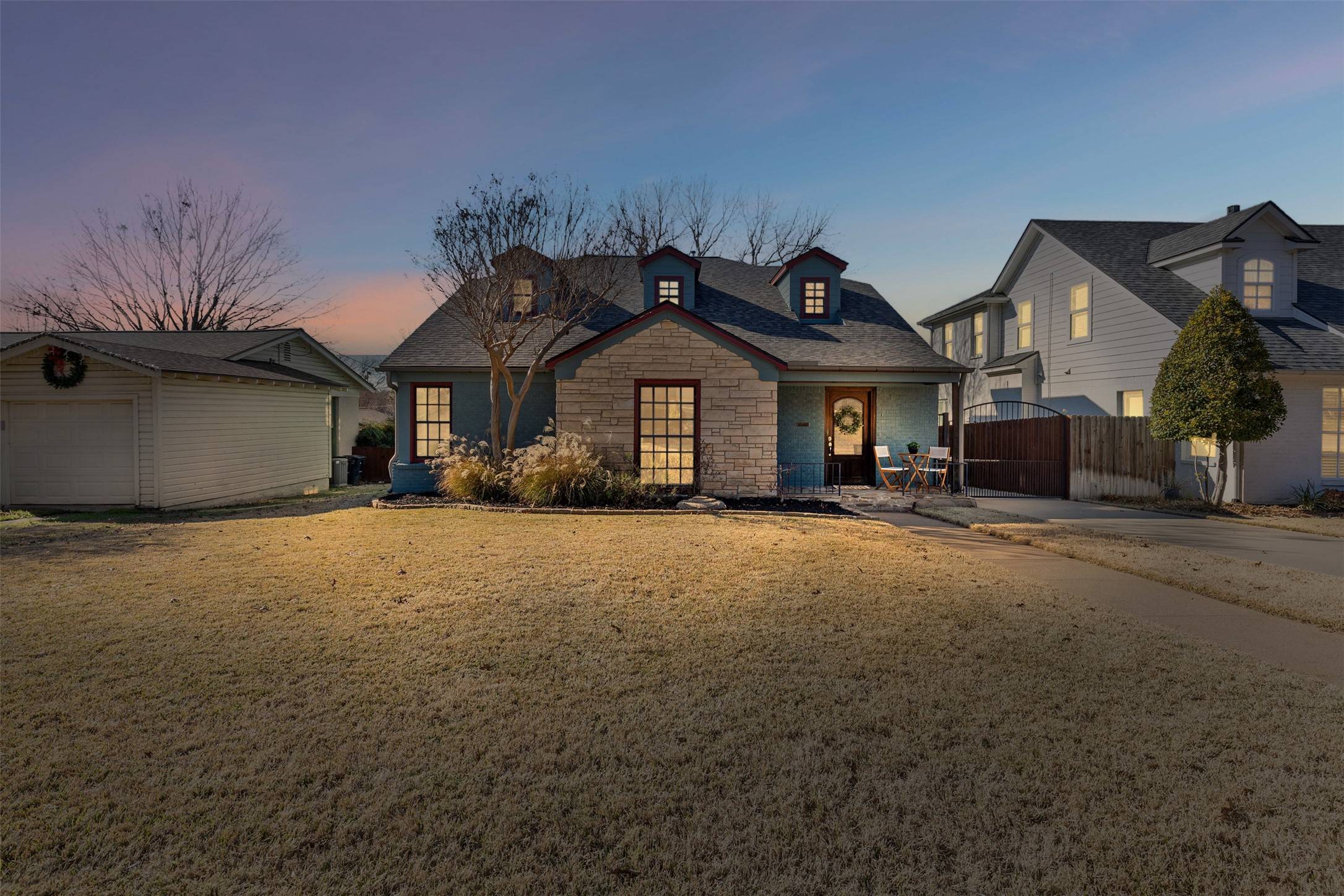 2548 Walsh CT, Fort Worth, TX 76109