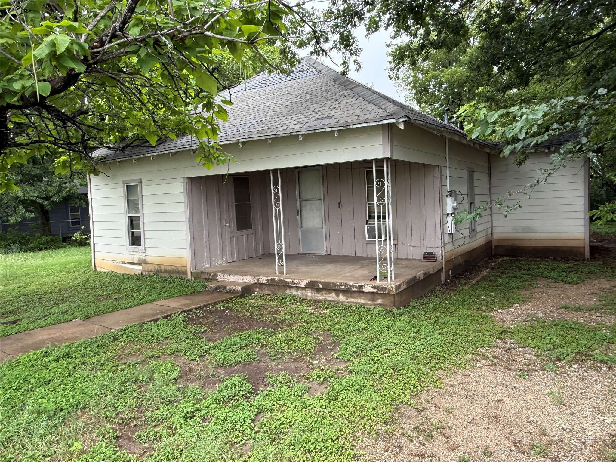 332 Harris ST, Italy, TX 76651