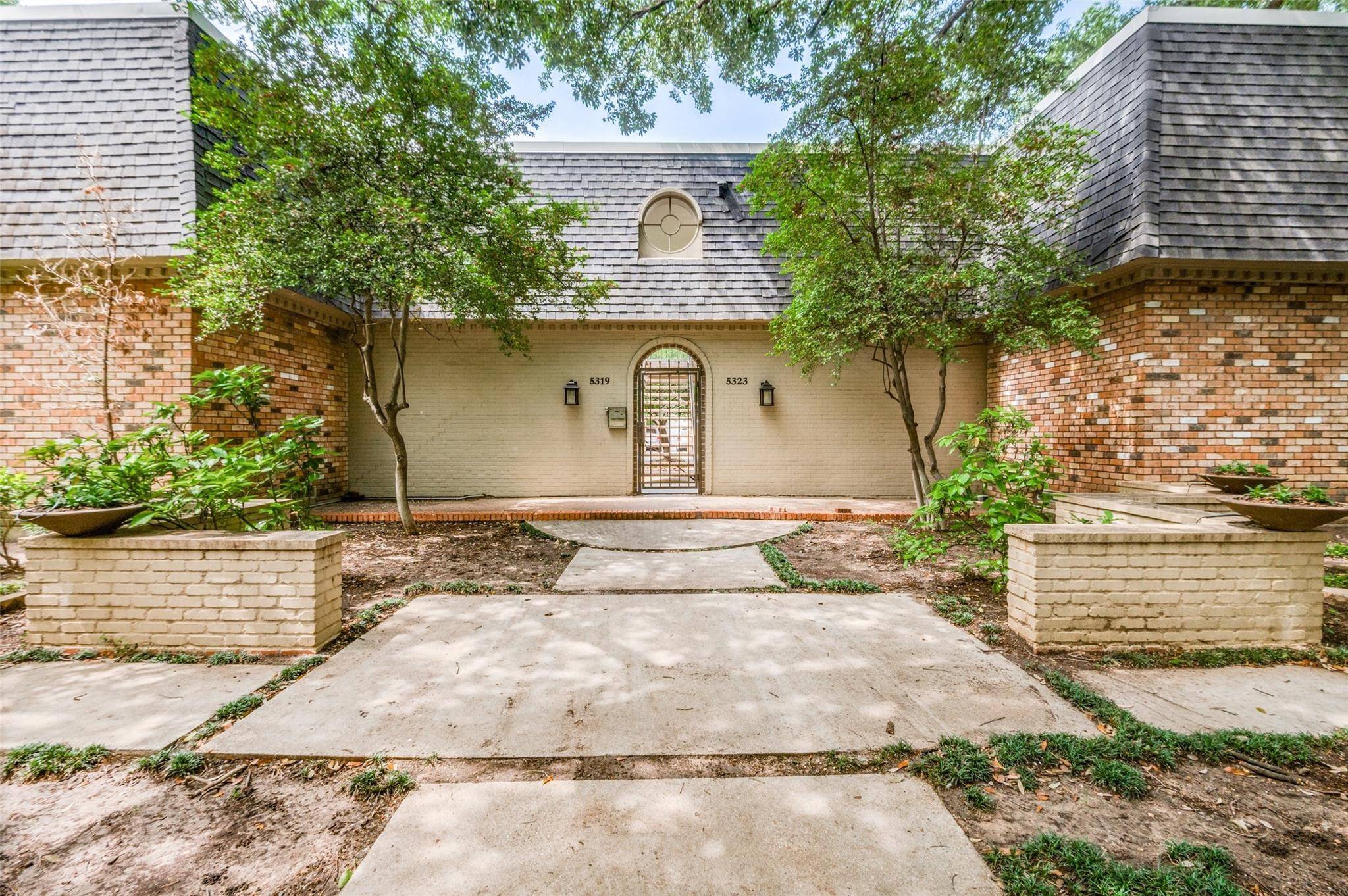 5323 Fleetwood Oaks AVE #256, Dallas, TX 75235