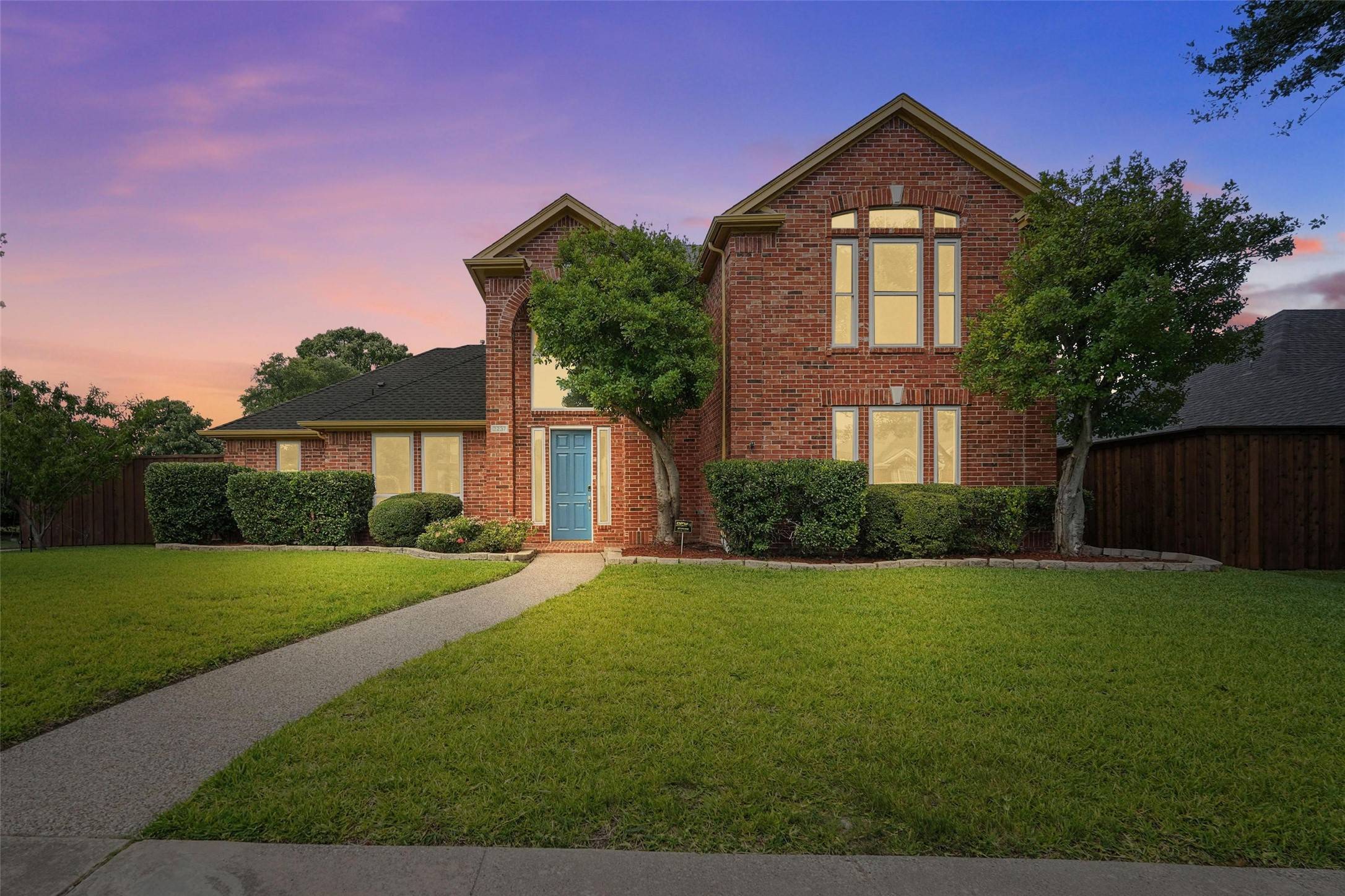 2237 Grinelle DR, Plano, TX 75025