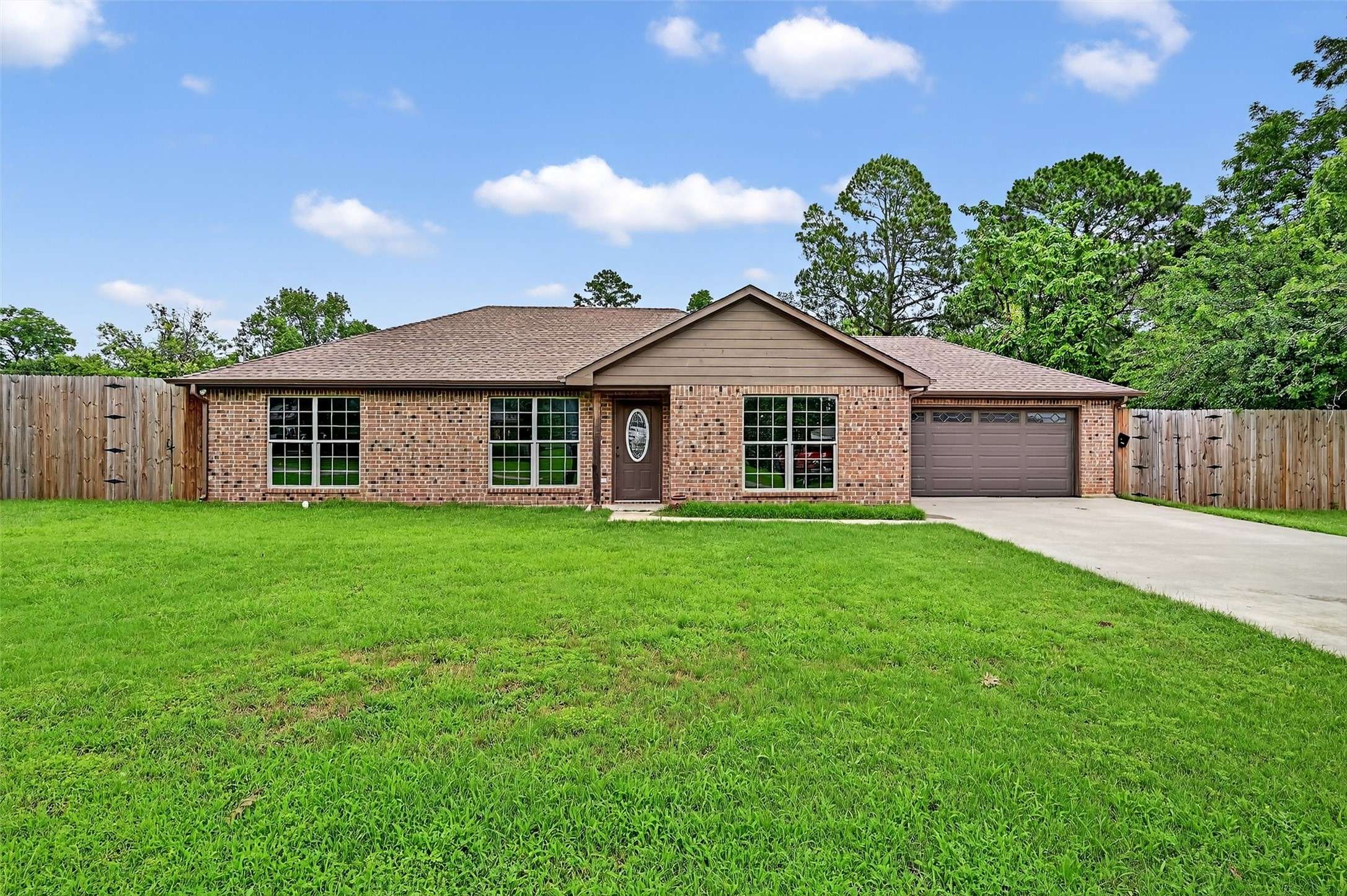 315 Stone ST, Collinsville, TX 76233