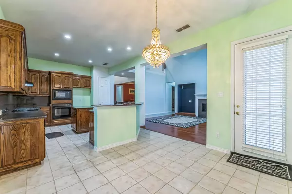 Allen, TX 75002,1611 Long Prairie CT