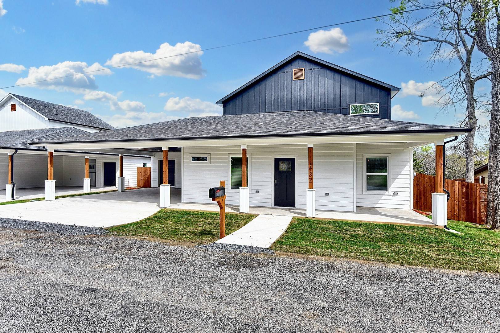 432 Bentwood DR, Pottsboro, TX 75076