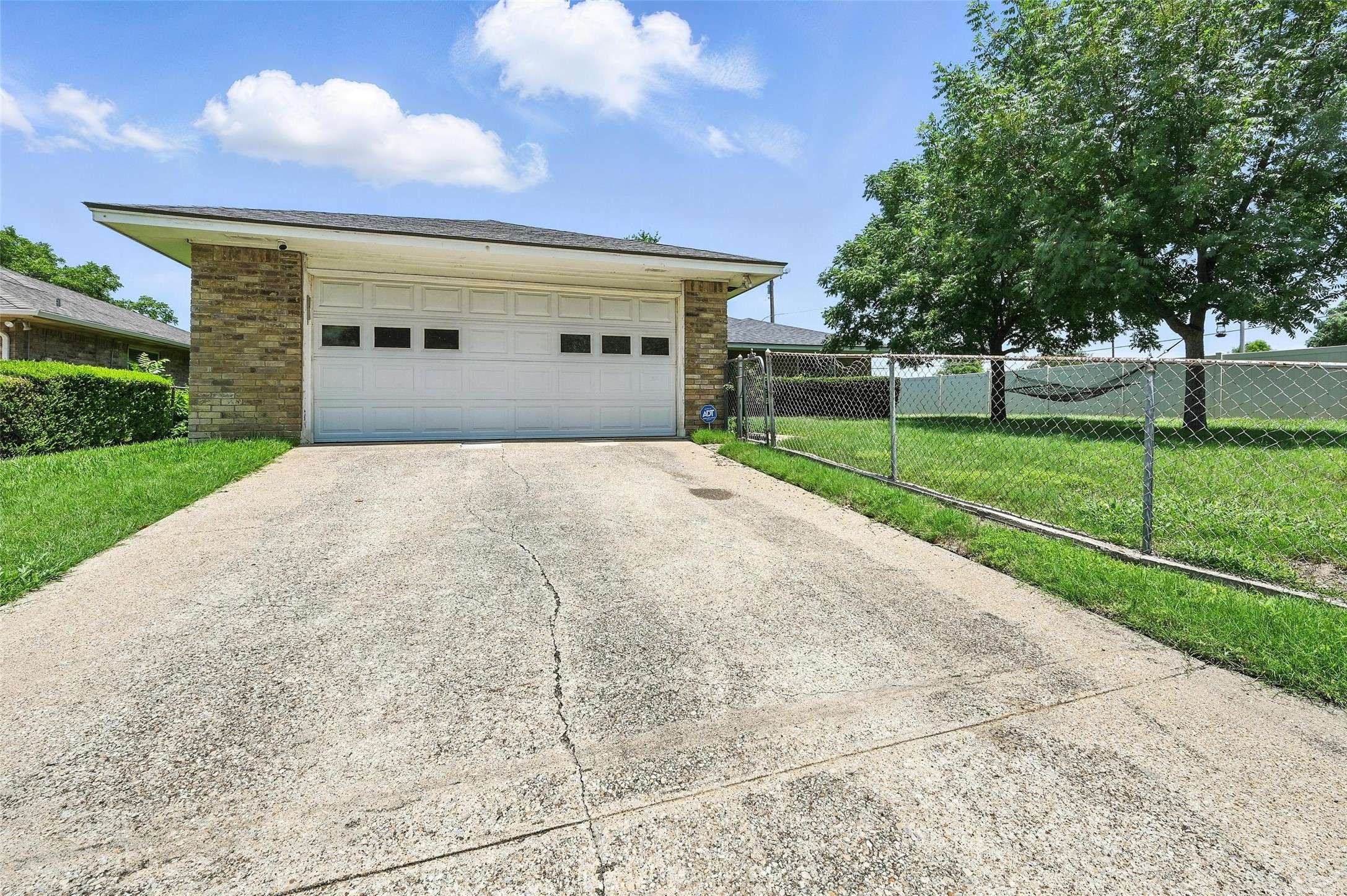 Duncanville, TX 75116,826 E Cherry ST