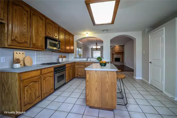 Frisco, TX 75035,11783 Yoakum DR