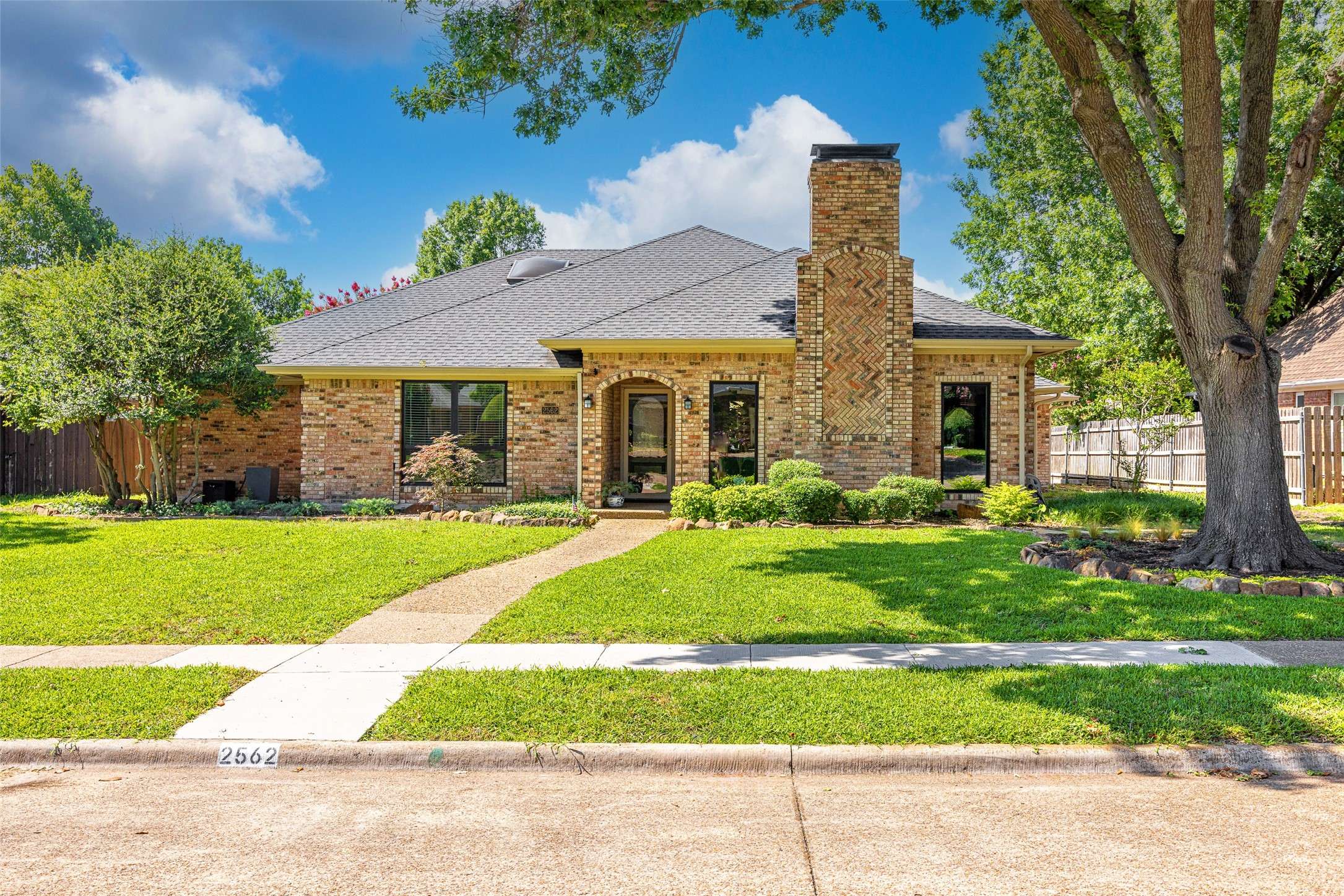 Richardson, TX 75082,2562 Primrose DR