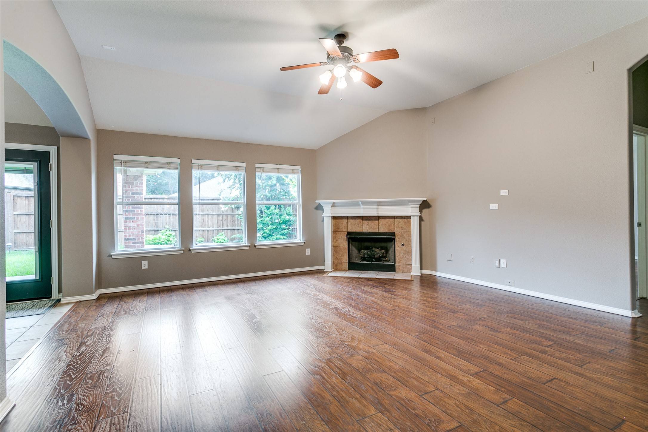 Grapevine, TX 76092,3504 Carlton ST