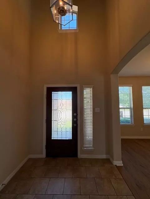 Crowley, TX 76036,608 S Heights DR