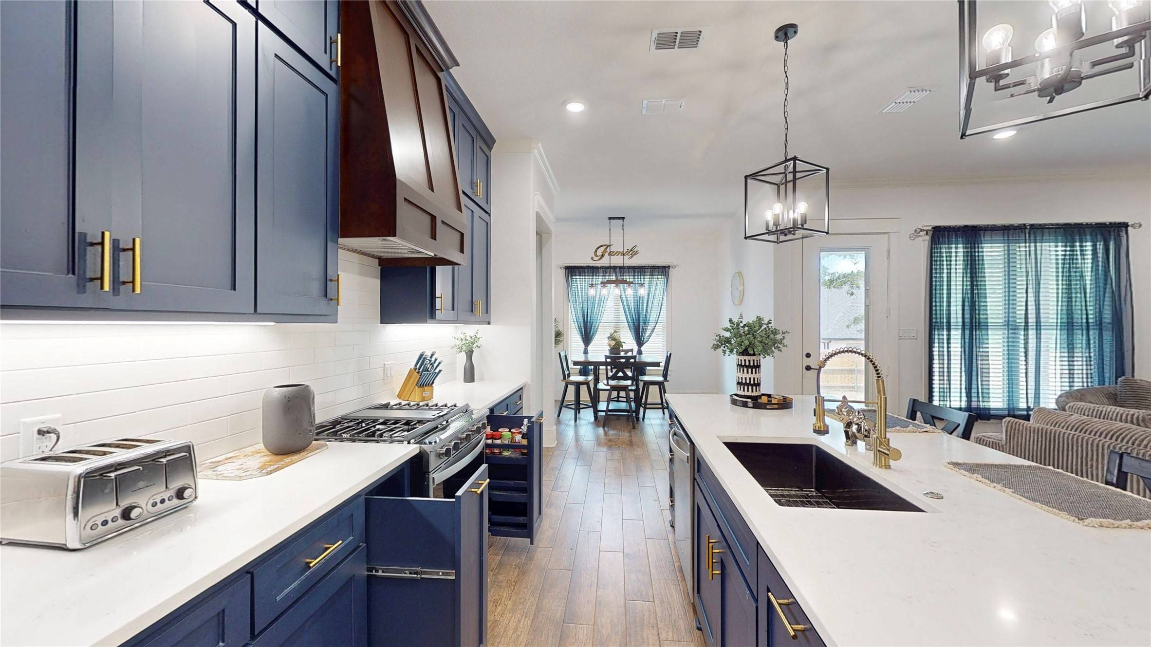 Tyler, TX 75706,14620 Woodland Creek DR