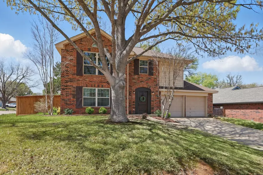 4506 Copperfield DR, Grapevine, TX 76051