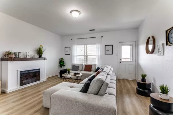 Fort Worth, TX 76179,7113 Wavecrest WAY