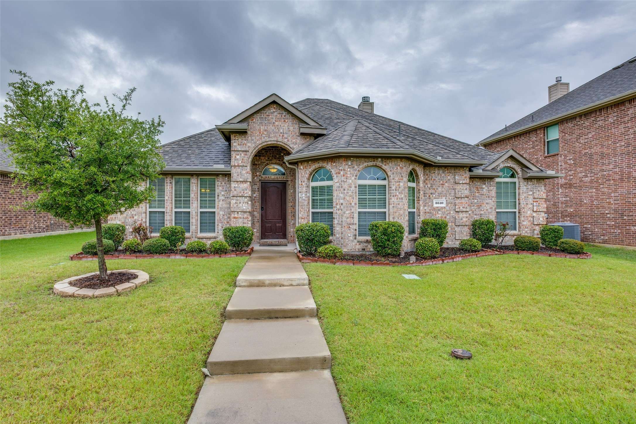 3610 Thunder DR, Sachse, TX 75048