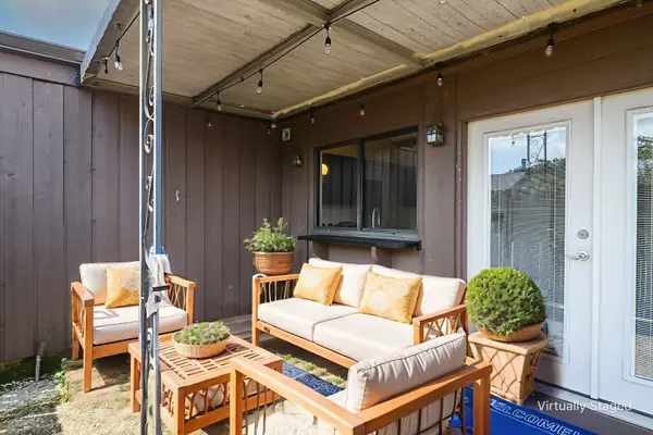 Shreveport, LA 71115,10008 Hanover DR