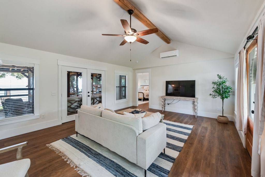 Streetman, TX 75859,111 Adams ROW
