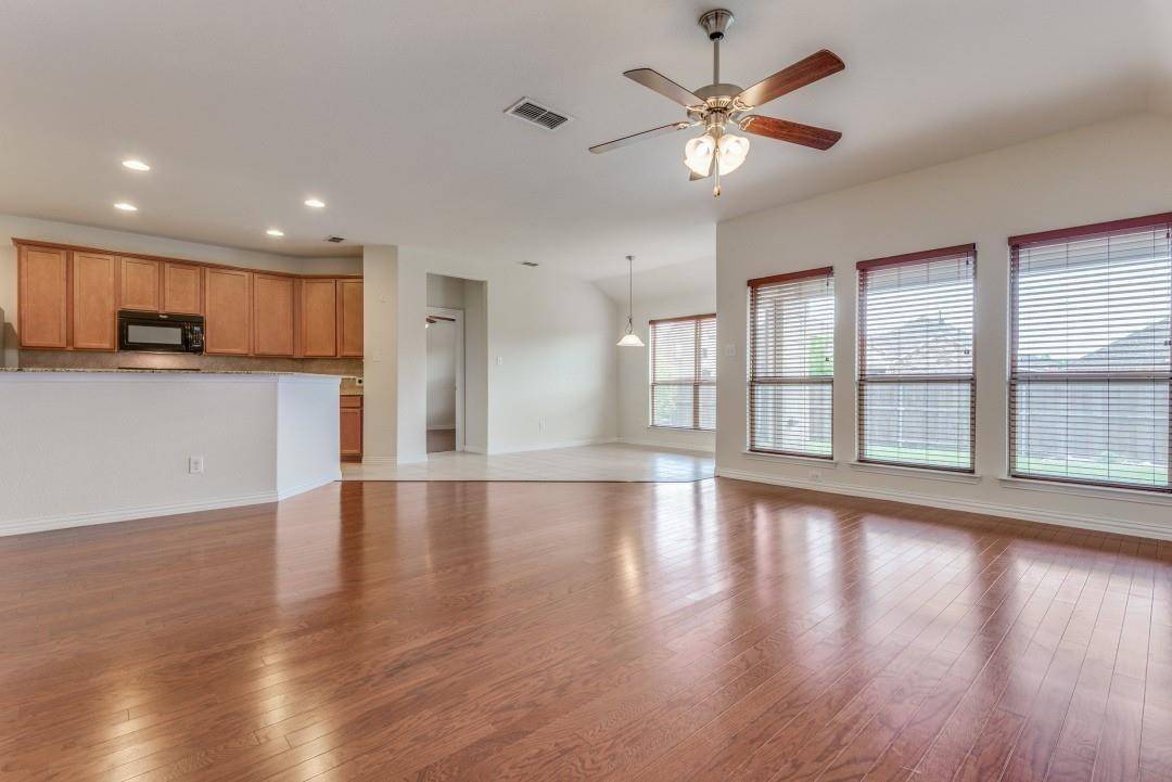 Little Elm, TX 75068,1013 Bird Creek DR