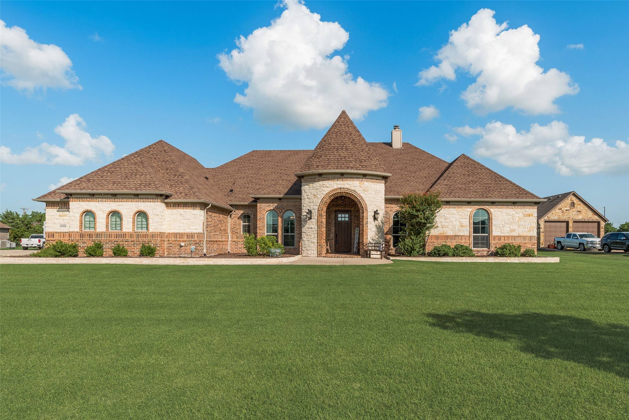 Talty, TX 75126,11088 Whispering LN