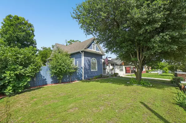Dallas, TX 75223,600 S Fitzhugh AVE
