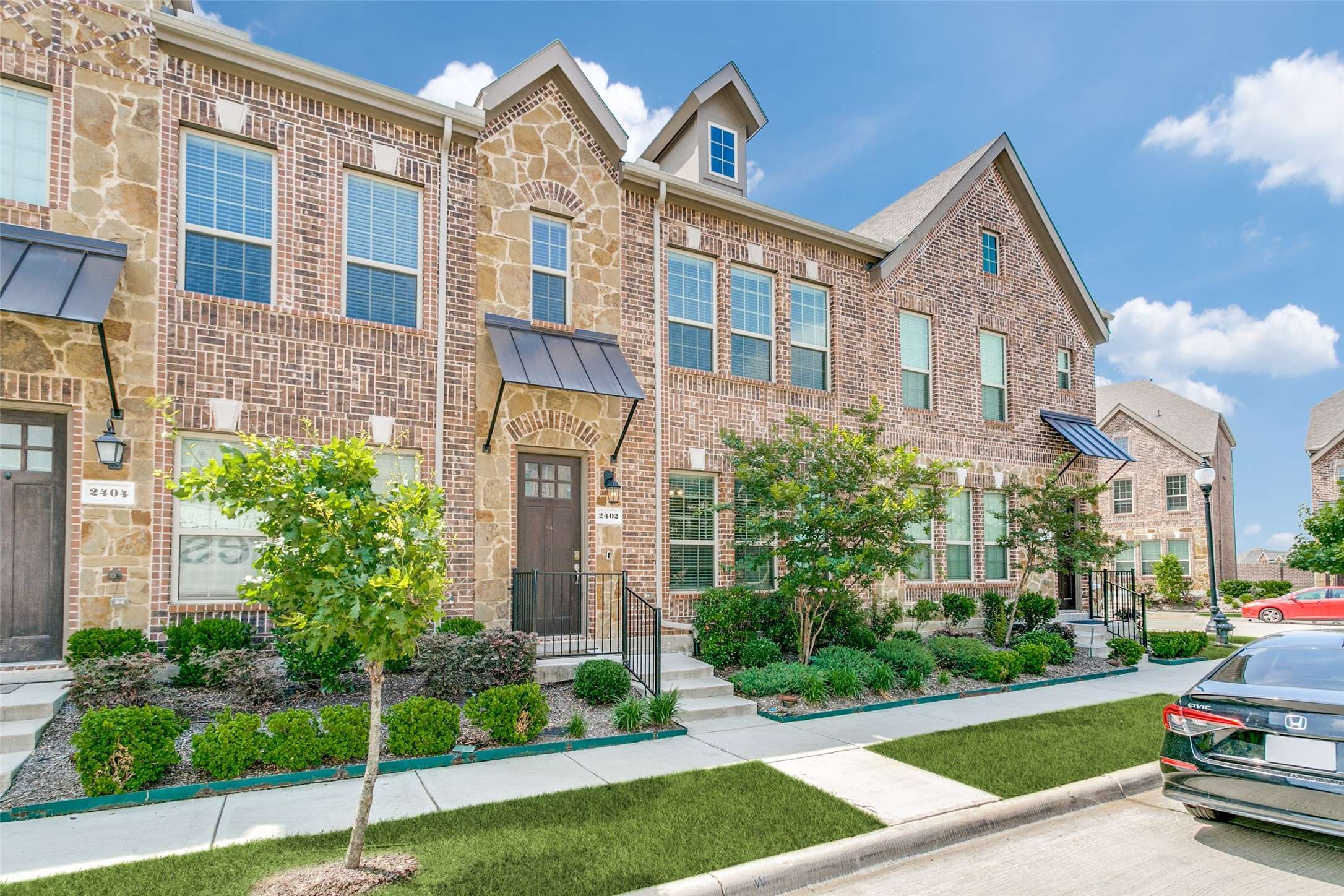 2402 Siskiyou ST, Lewisville, TX 75056