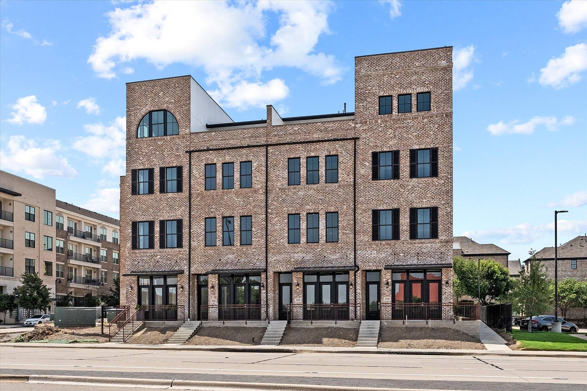 4120 Belt Line RD, Addison, TX 75001
