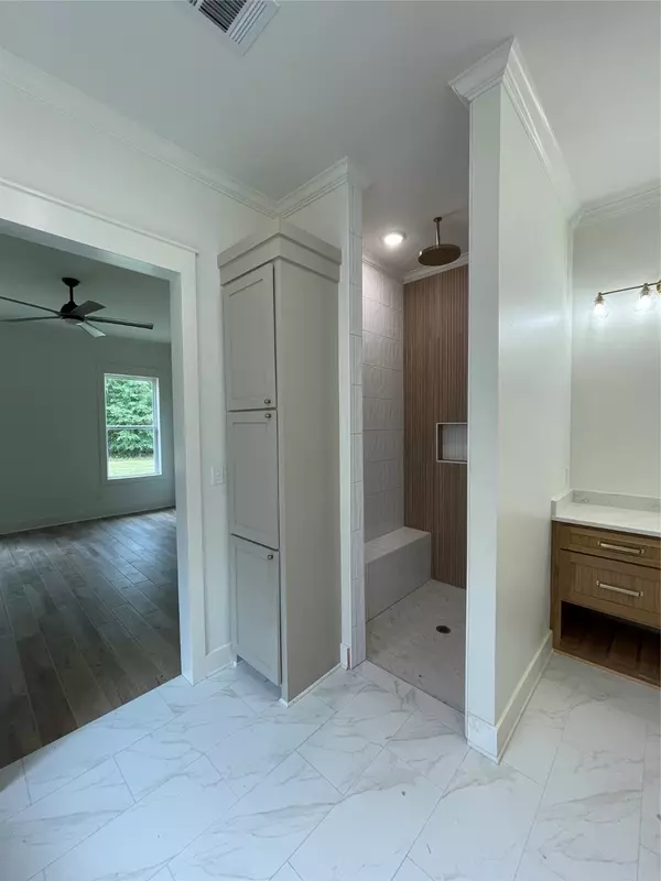 Shreveport, LA 71106,195 Creston LN