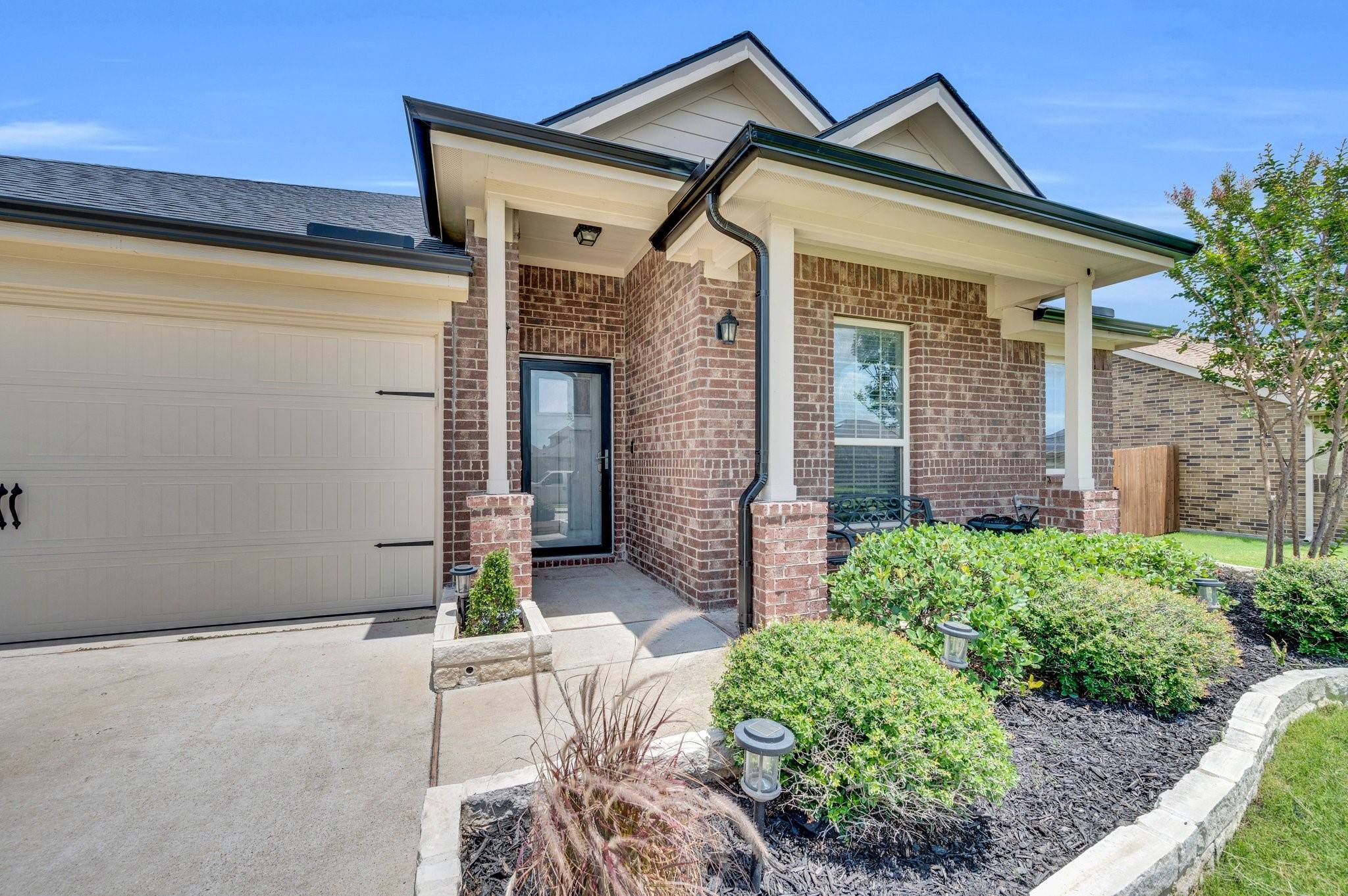Waxahachie, TX 75165,111 Broken Arrow ST
