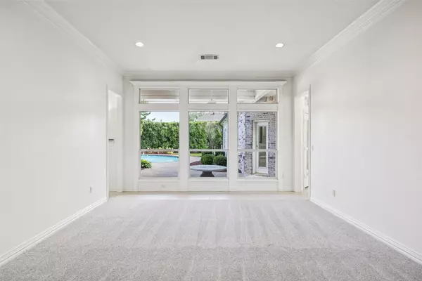 Colleyville, TX 76034,2010 Frances DR