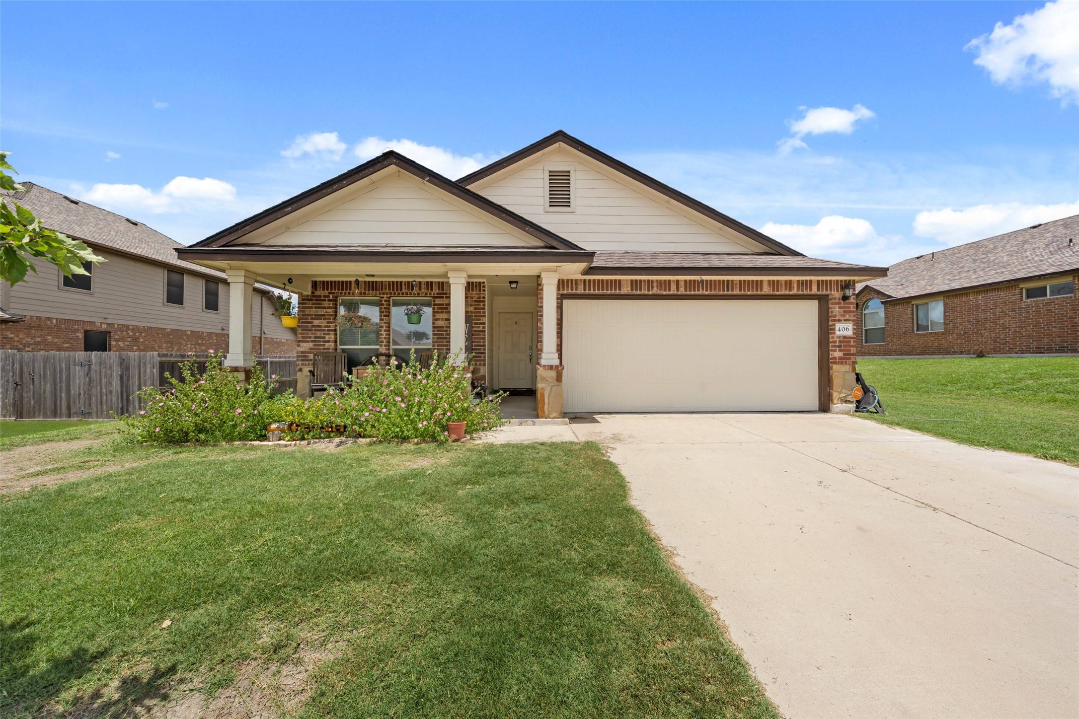 406 Coby DR, Troy, TX 76579