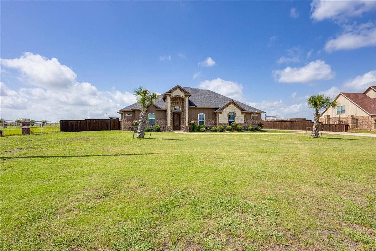 9195 County Road 4116, Kaufman, TX 75142