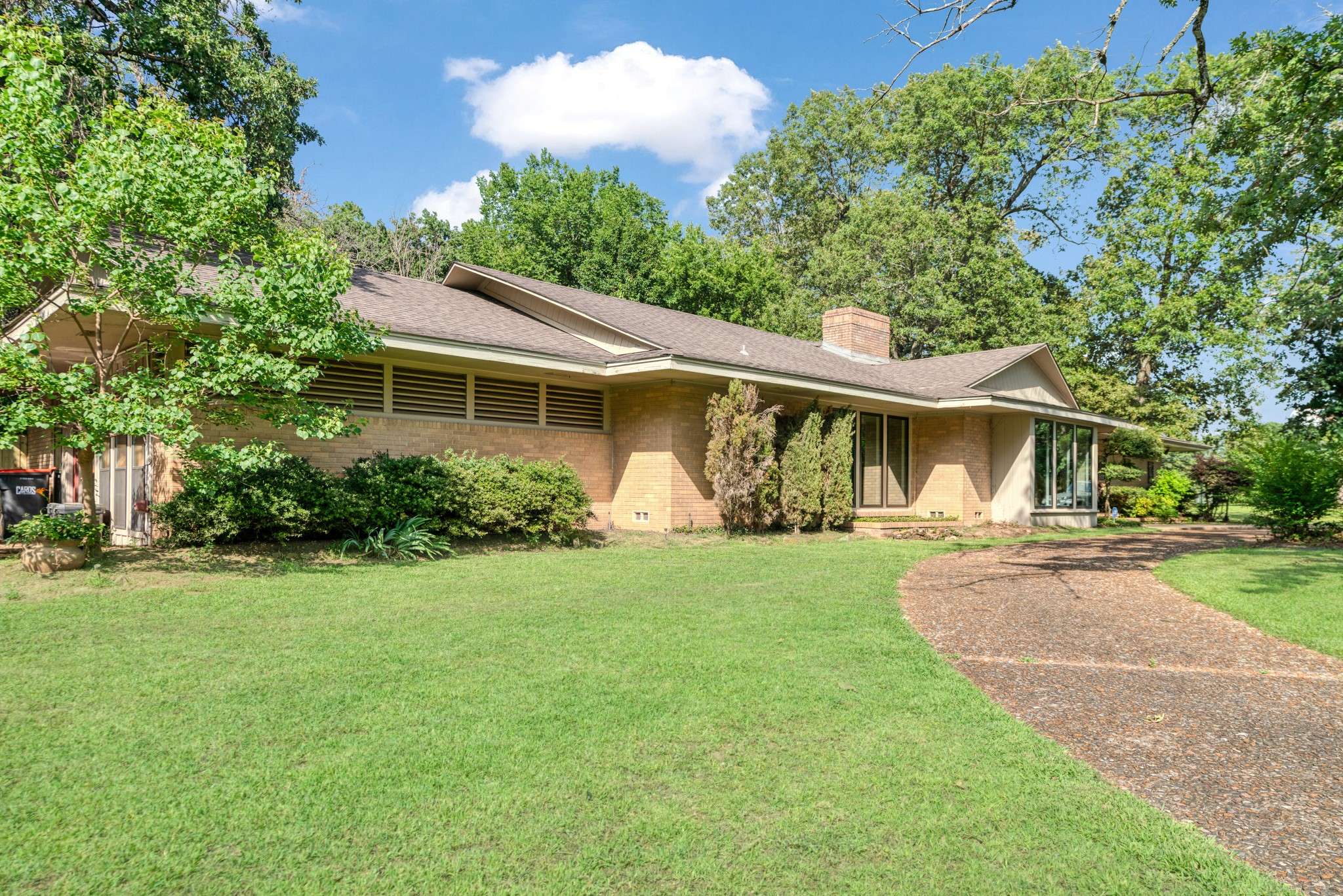 Paris, TX 75460,1911 Harrison AVE