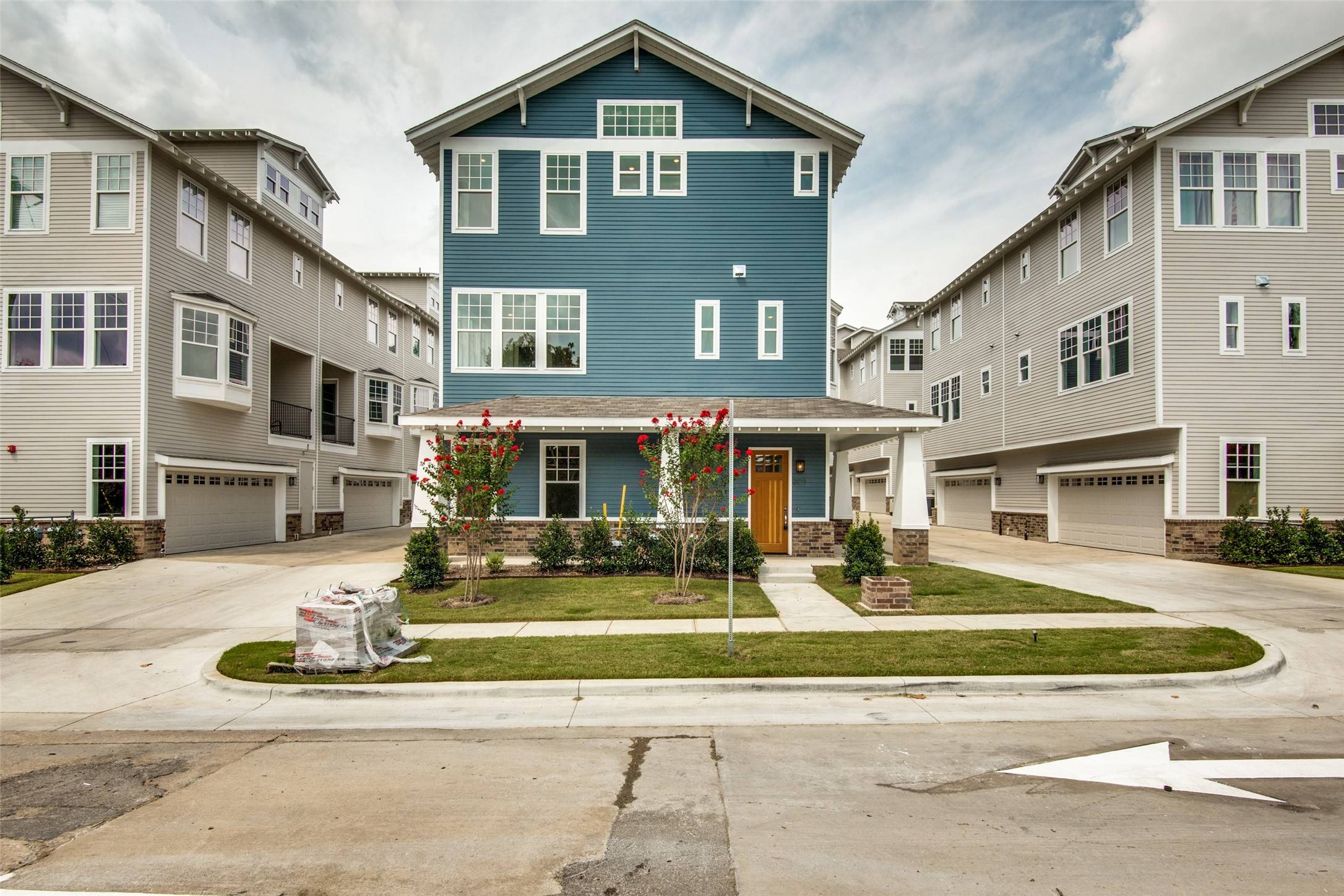 645 N Tyler ST #201, Dallas, TX 75208