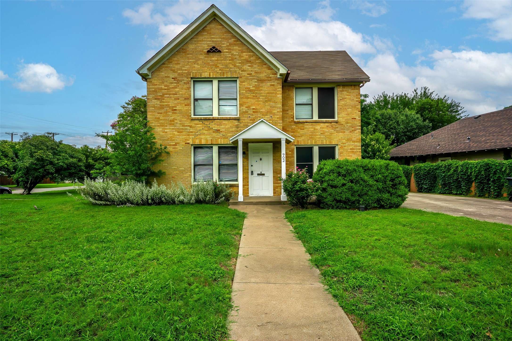 Dallas, TX 75208,902 S Oak Cliff BLVD #A