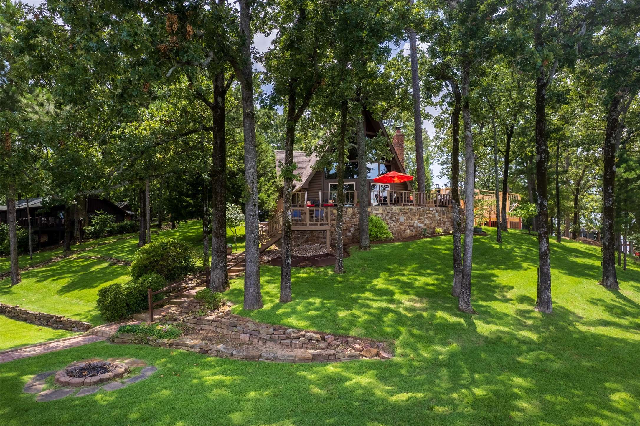 329 Hickory Hill LN, Scroggins, TX 75480