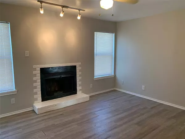 Dallas, TX 75204,4622 Monarch ST #209