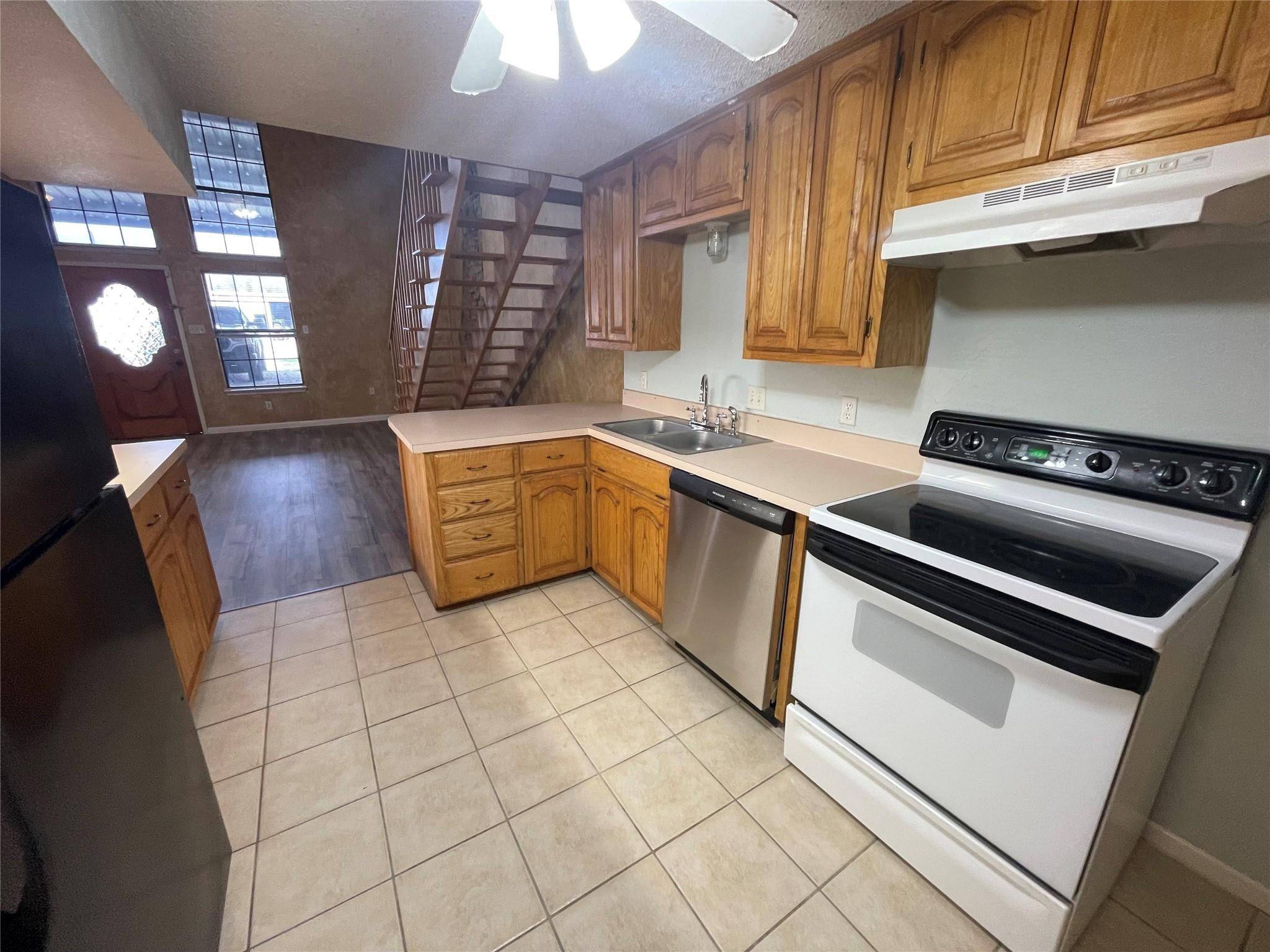 Springtown, TX 76082,122 S Main ST