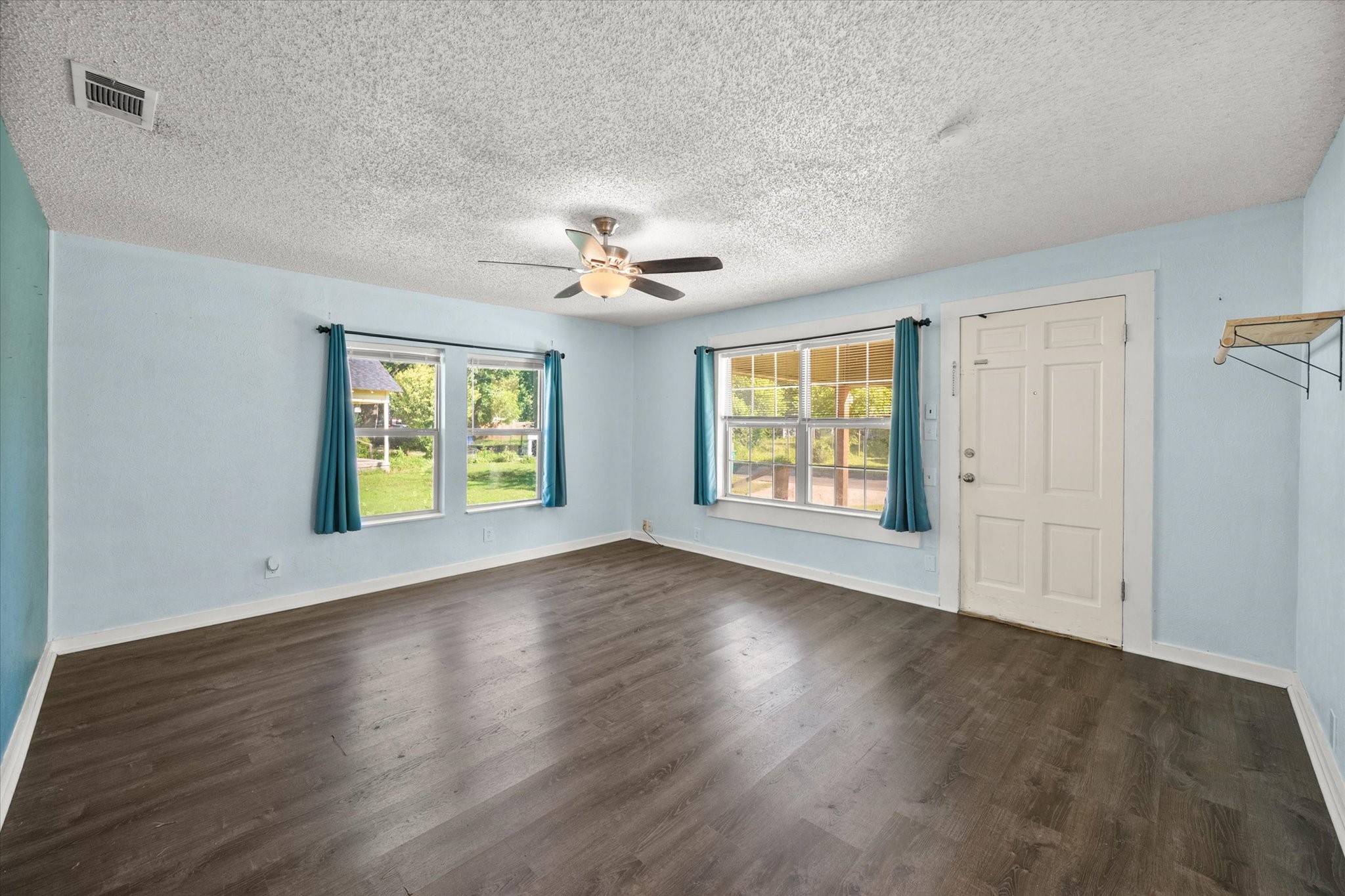 Waxahachie, TX 75165,318 Mckenzie ST